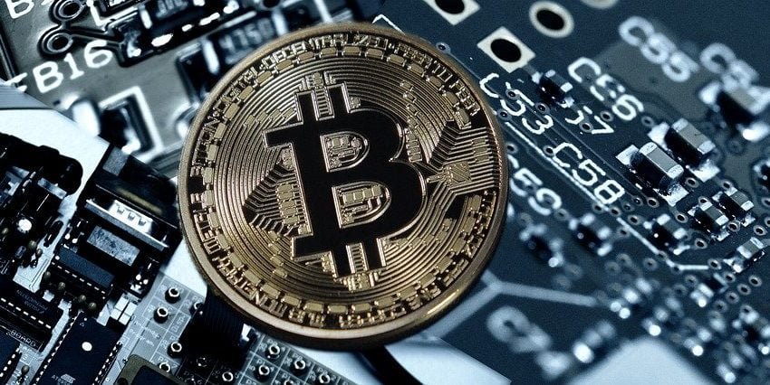 Šokující analýza pro rok 2021! | Halving & mining