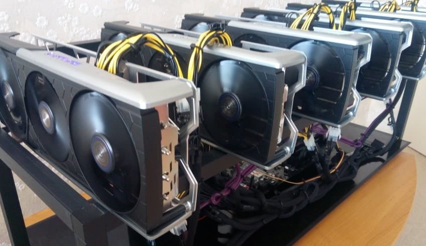 Test těžební (mining) sestavy Sapphire RX 5700 XT na platformě Hive OS