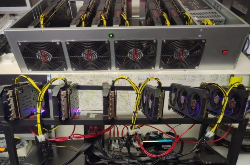 AMD: Test těžebních (mining) sestav uzavřené (rack) a otevřené (rig) konstrukce